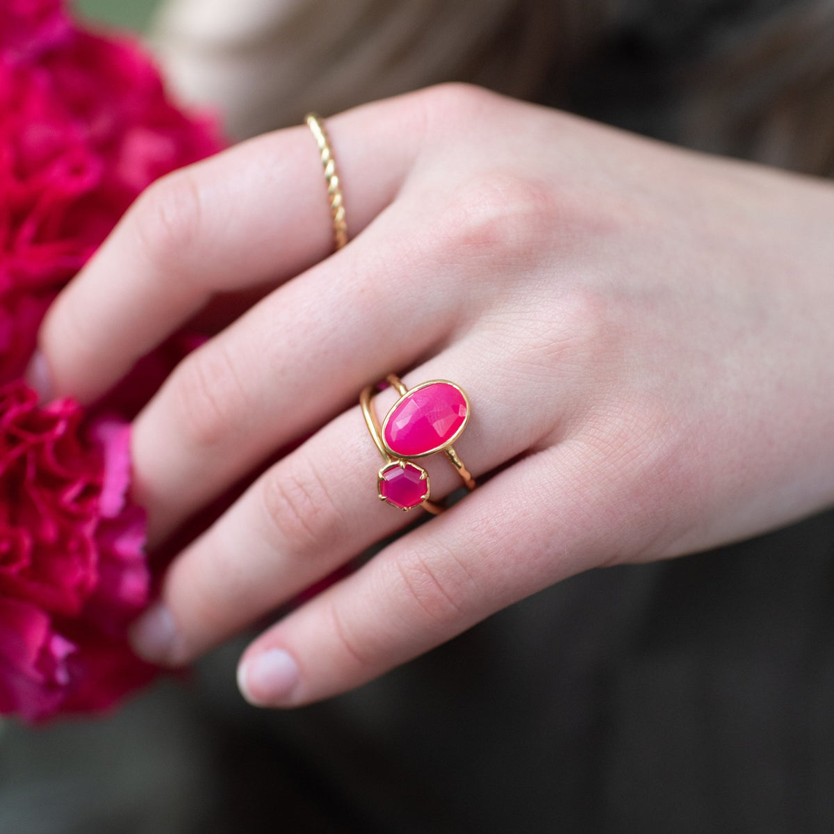 PROTECT OVAL RING - HOT PINK CHALCEDONY - SO PRETTY CARA COTTER