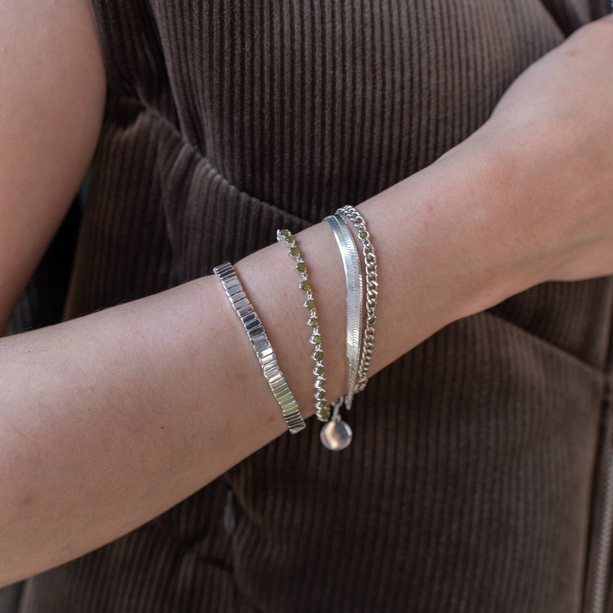 Radiant Curb Chain Bracelet - Juniper Vasonite - SO PRETTY CARA COTTER