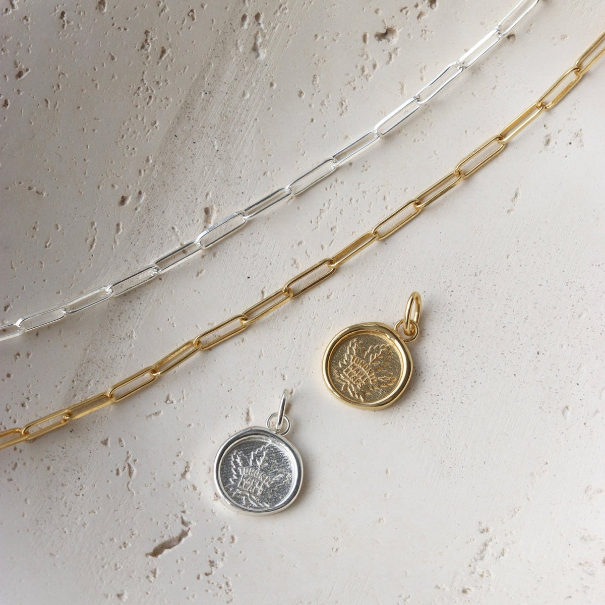 Toronto Maple Leafs Wax Seal Oval Link Pendant Necklace - SO PRETTY CARA COTTER