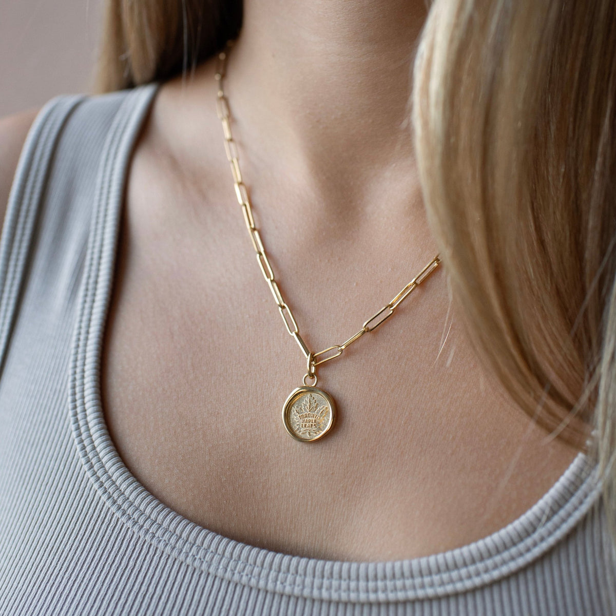 Toronto Maple Leafs Wax Seal Oval Link Pendant Necklace - SO PRETTY CARA COTTER
