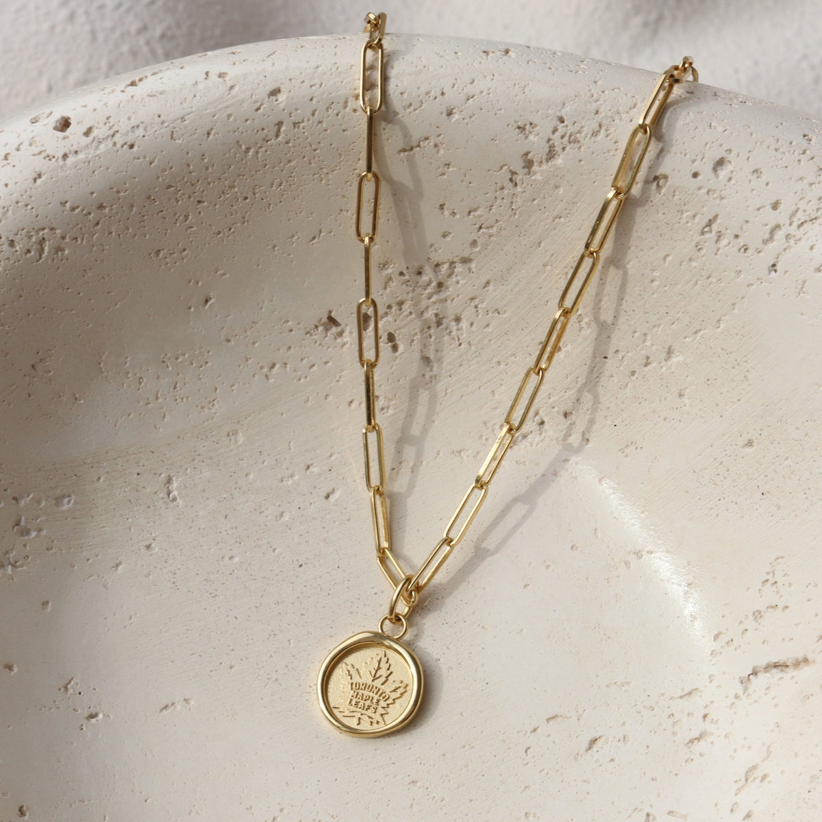 Toronto Maple Leafs Wax Seal Oval Link Pendant Necklace - SO PRETTY CARA COTTER