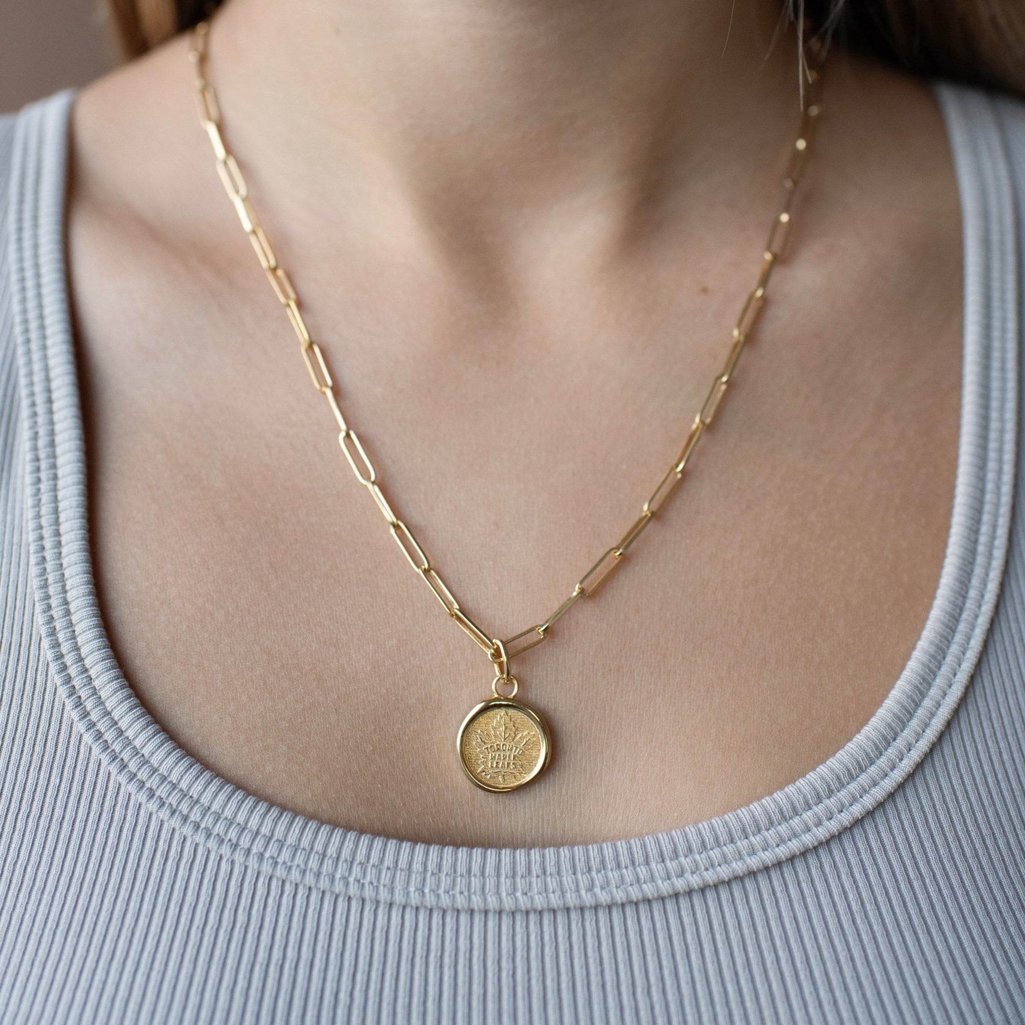 Toronto Maple Leafs Wax Seal Oval Link Pendant Necklace - SO PRETTY CARA COTTER