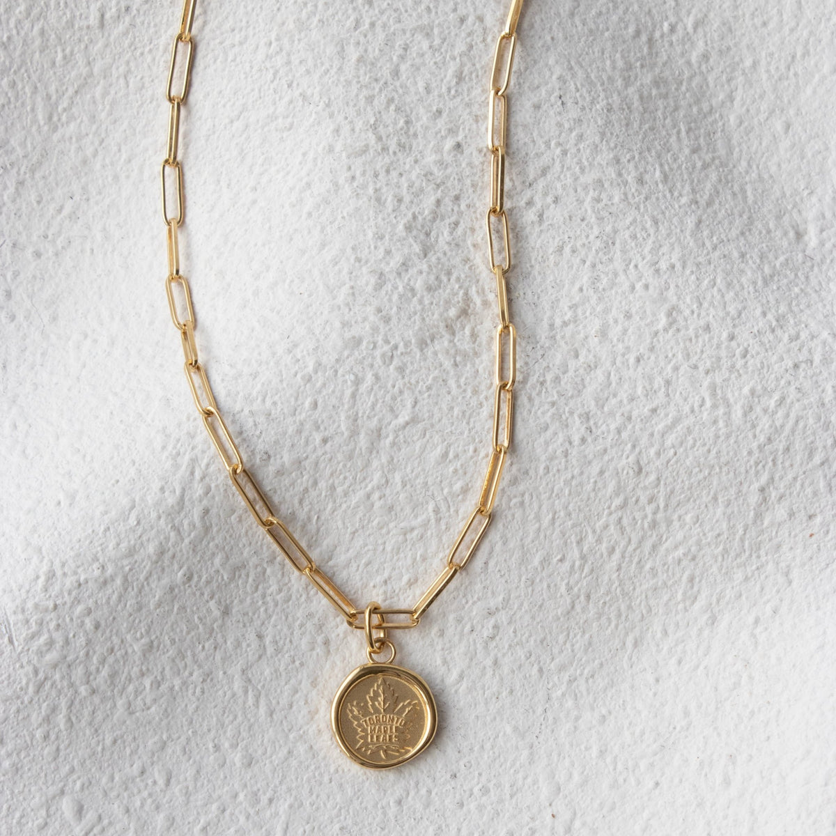 Toronto Maple Leafs Wax Seal Oval Link Pendant Necklace - SO PRETTY CARA COTTER