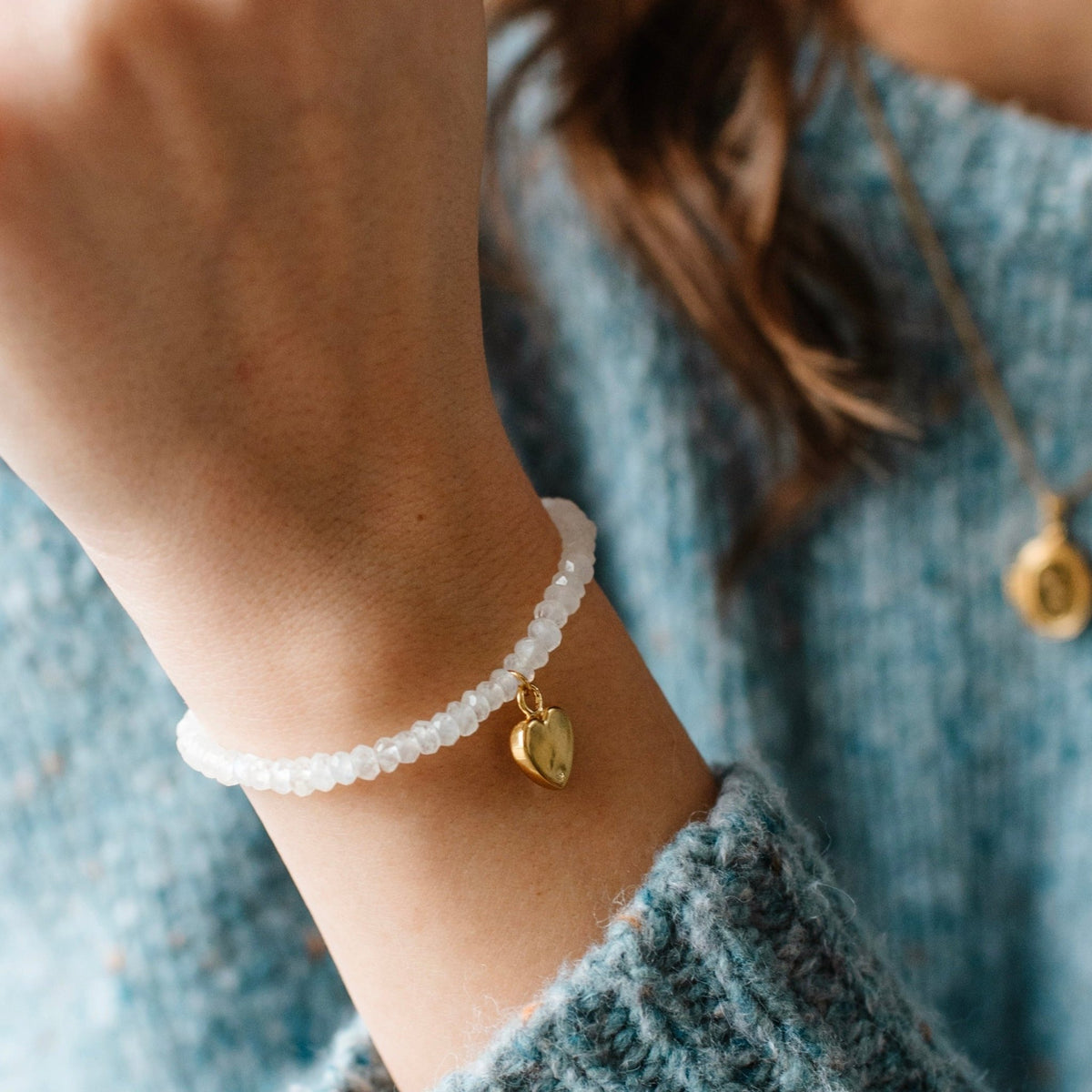 FRAICHE INSPIRE SWEETHEART STRETCH BRACELET - MOONSTONE, MOTHER OF PEARL &amp; GOLD - SO PRETTY CARA COTTER