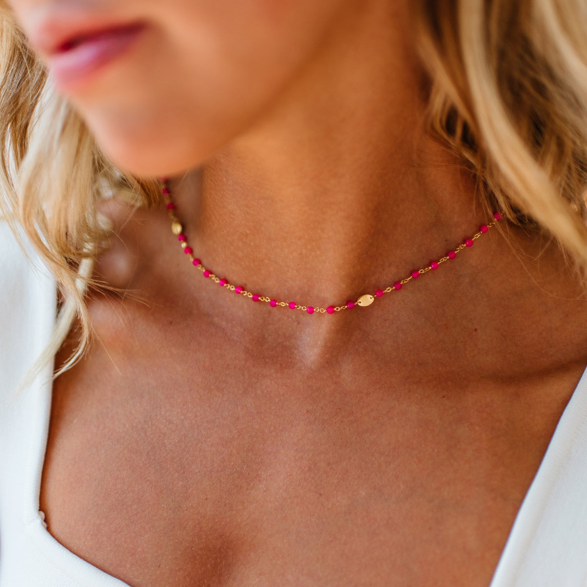 ICONIC SHORT BEADED NECKLACE - HOT PINK CHALCEDONY &amp; GOLD 16-20&quot; - SO PRETTY CARA COTTER