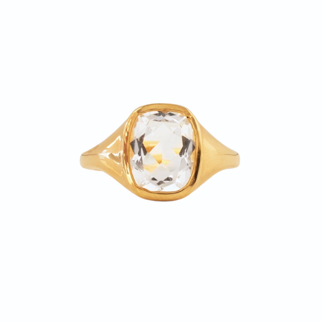 LOVE VINTAGE SIGNET RING - GOLD - SO PRETTY CARA COTTER