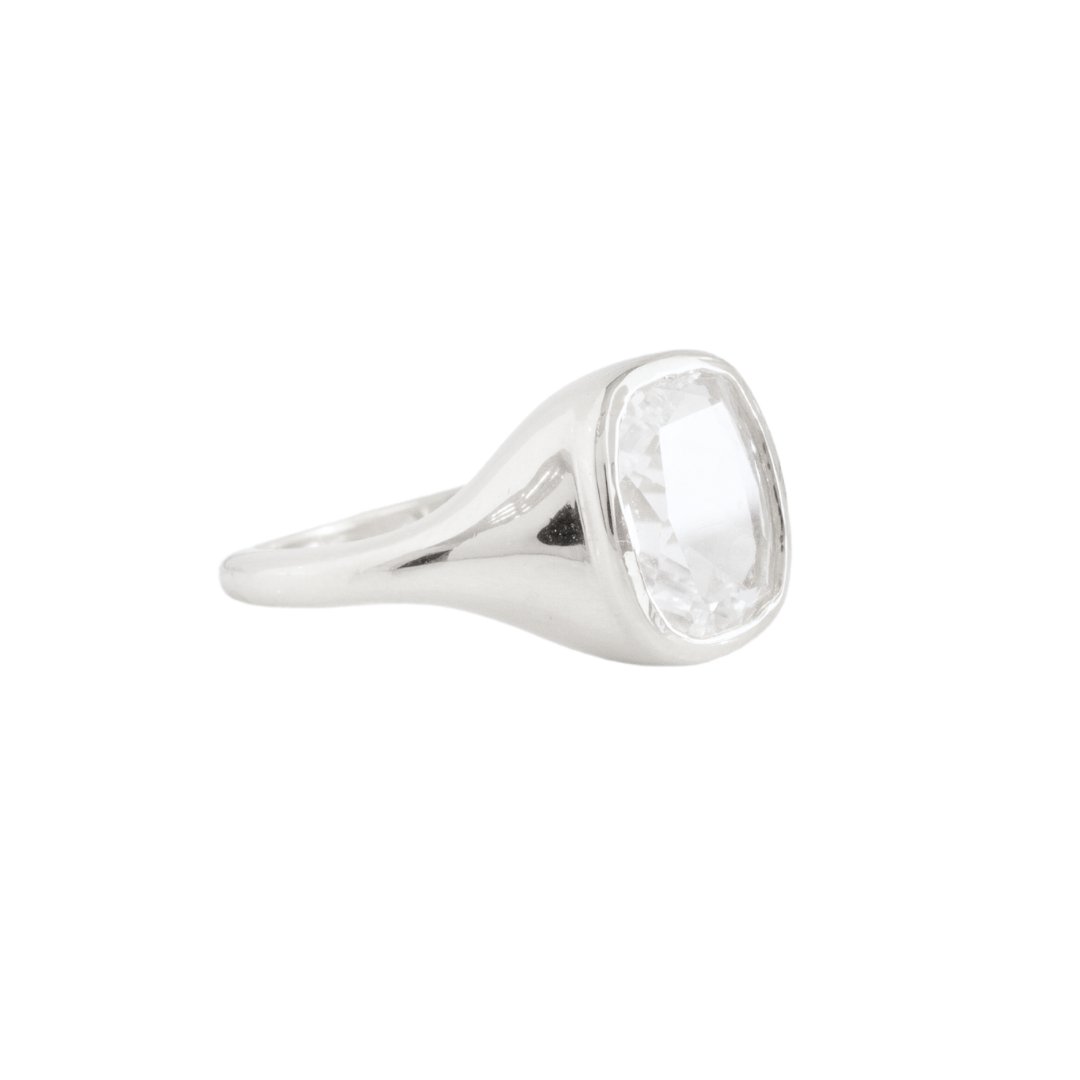 LOVE VINTAGE SIGNET RING - SILVER - SO PRETTY CARA COTTER