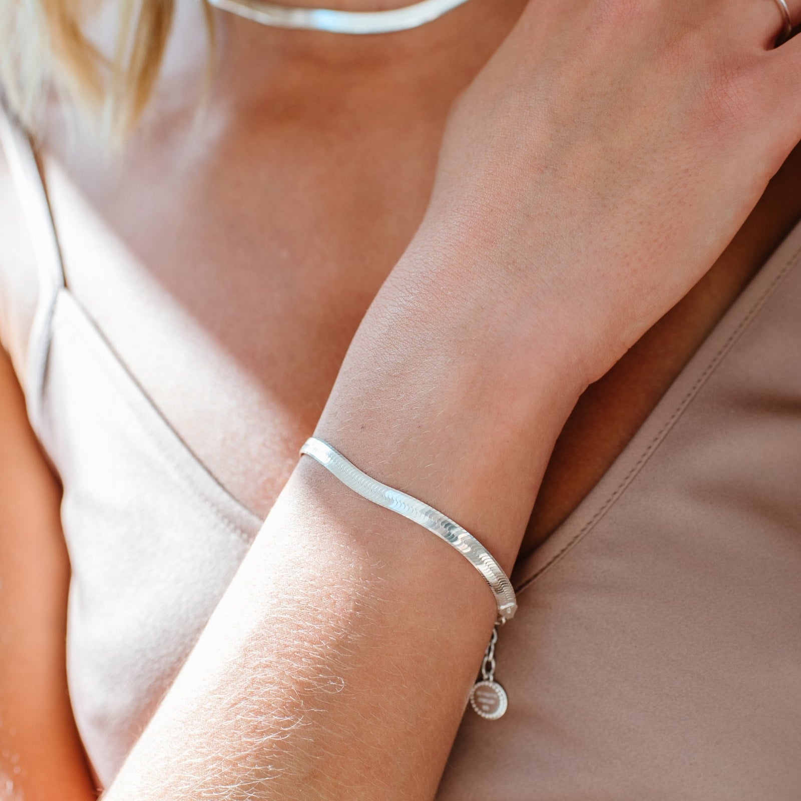 LUXE CHARMING HERRINGBONE BRACELET - SILVER - SO PRETTY CARA COTTER