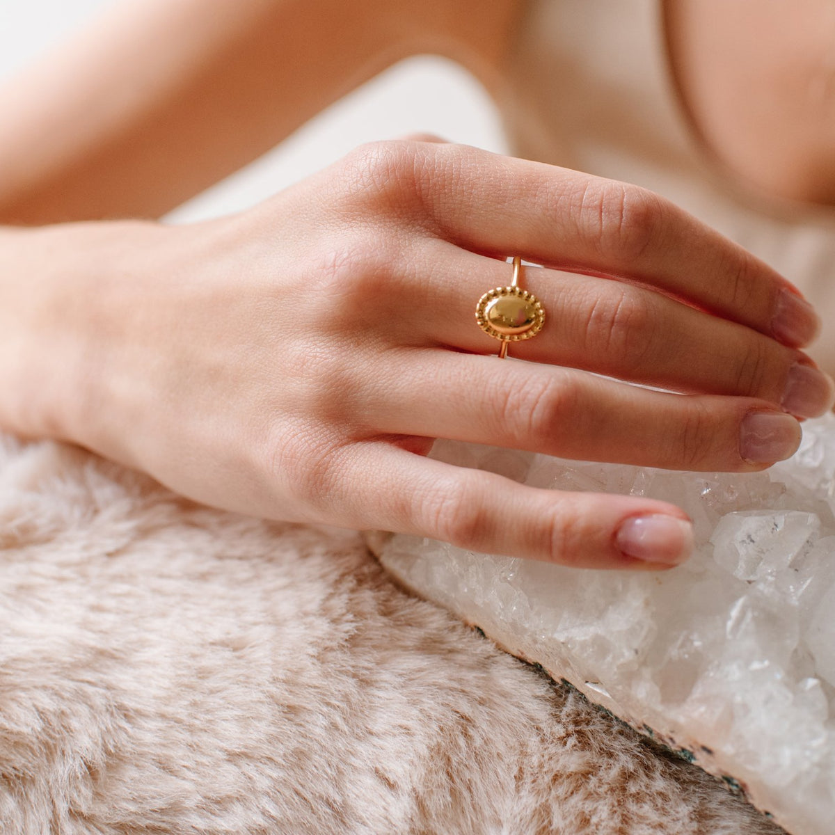 MINI BELIEVE SOLEIL OVAL RING - GOLD - SO PRETTY CARA COTTER