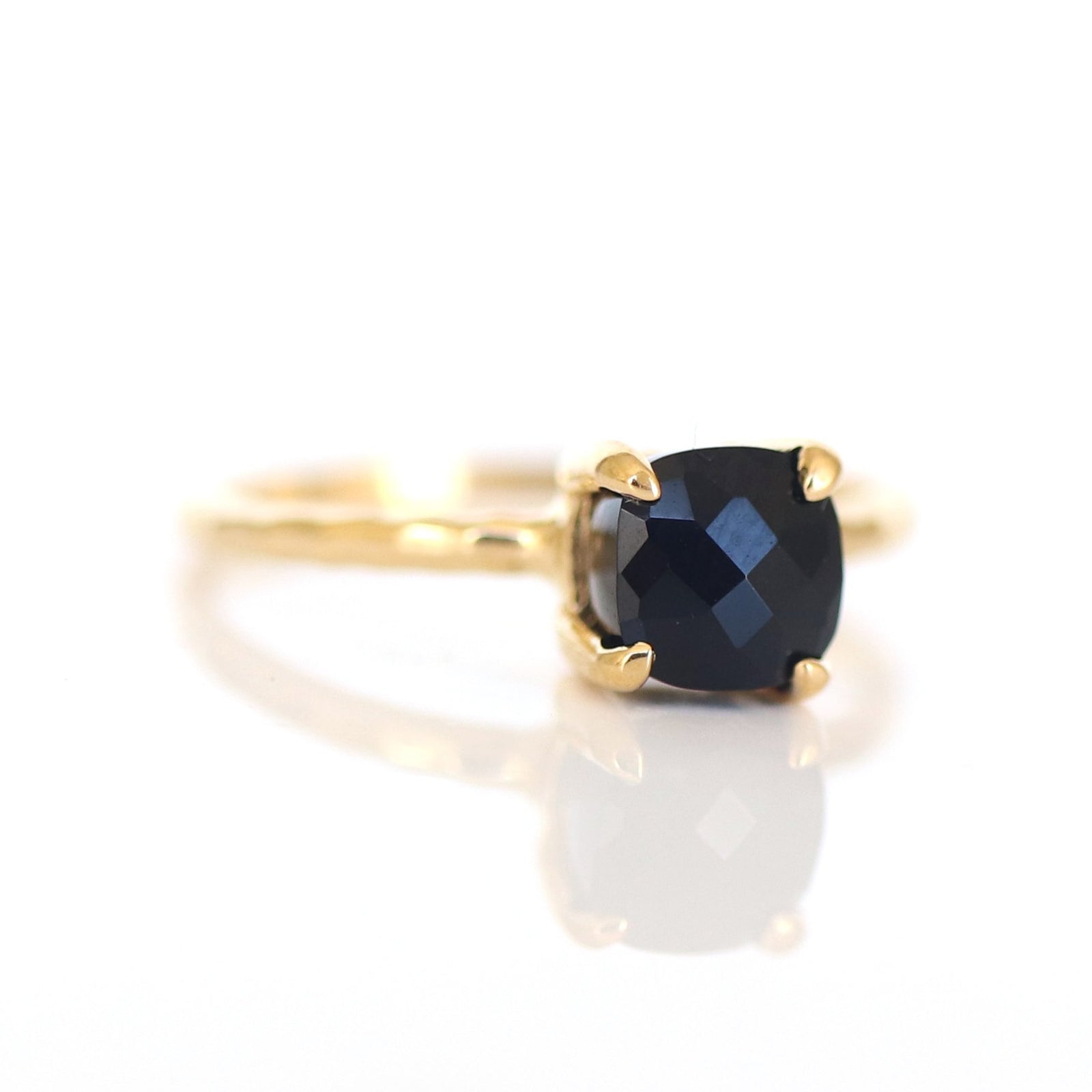 MINI PROTECT RING BLACK ONYX & GOLD - SO PRETTY CARA COTTER