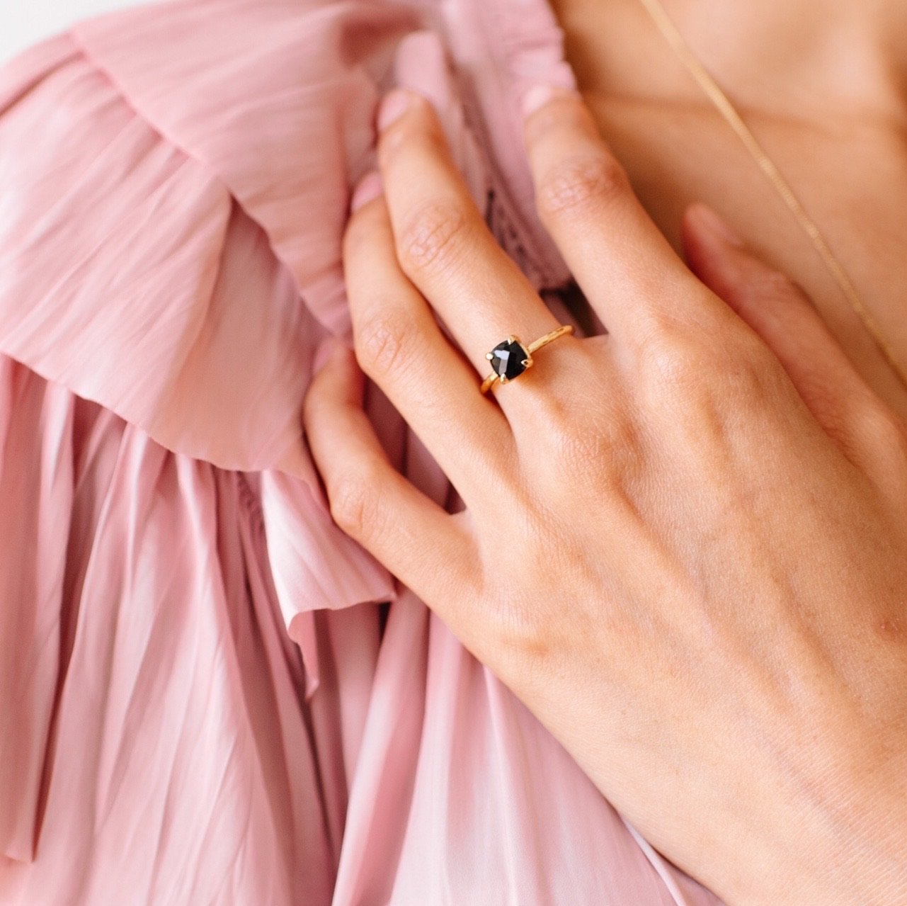 MINI PROTECT RING BLACK ONYX & GOLD - SO PRETTY CARA COTTER