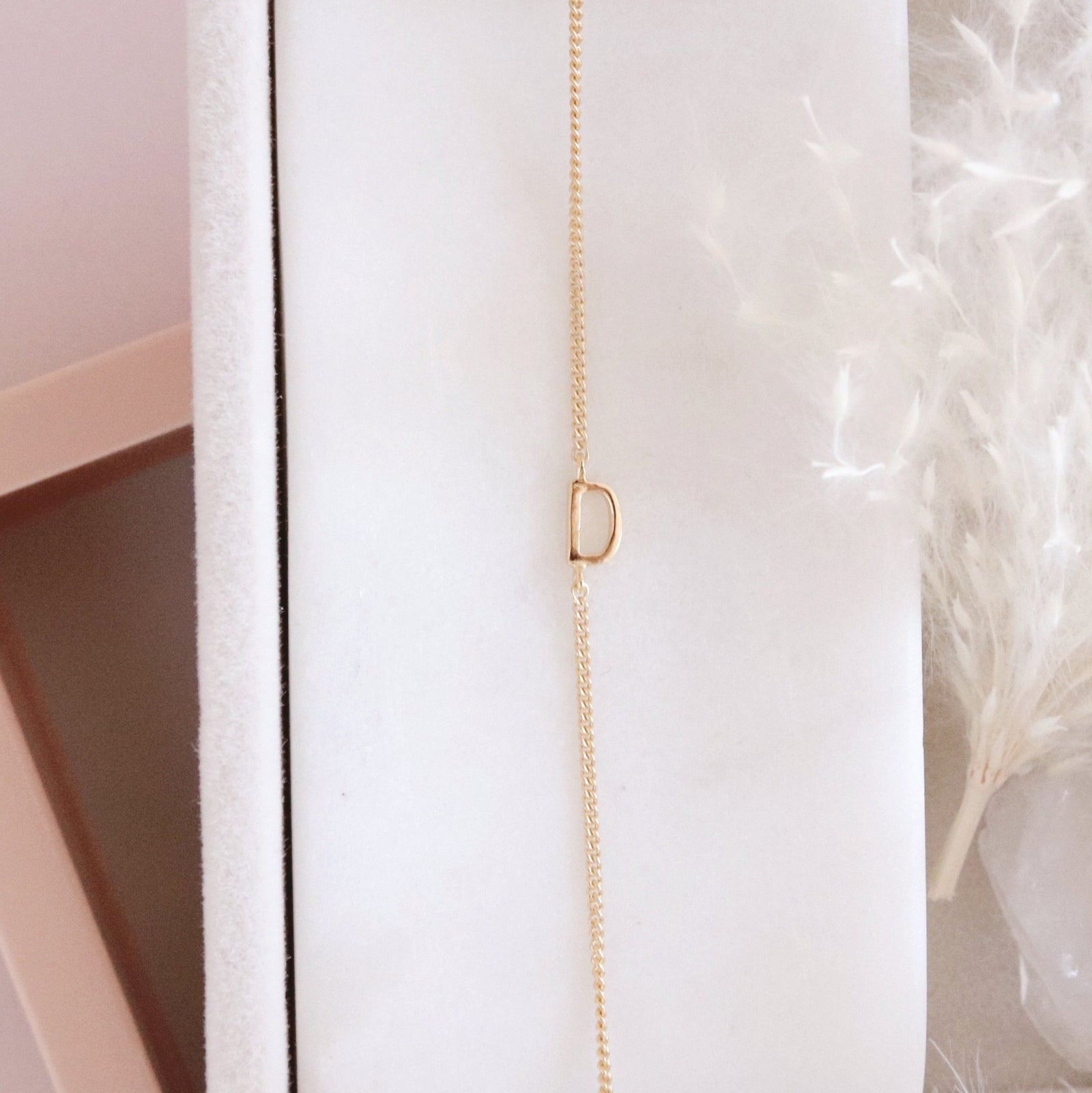 NOTABLE OFFSET INITIAL NECKLACE - D - GOLD - SO PRETTY CARA COTTER