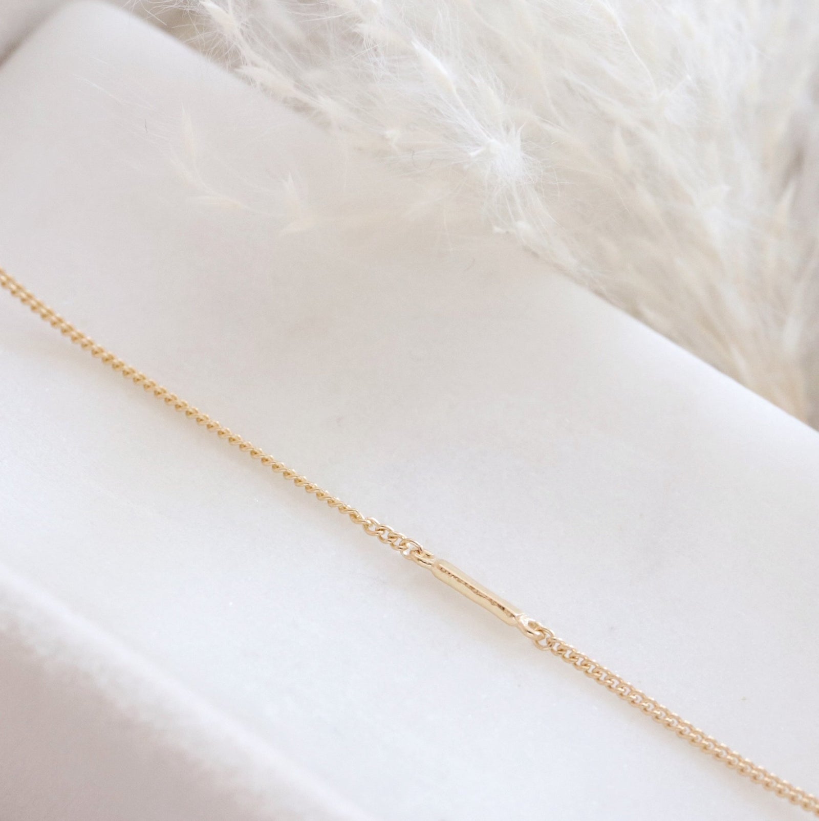 NOTABLE OFFSET INITIAL NECKLACE - I - GOLD - SO PRETTY CARA COTTER