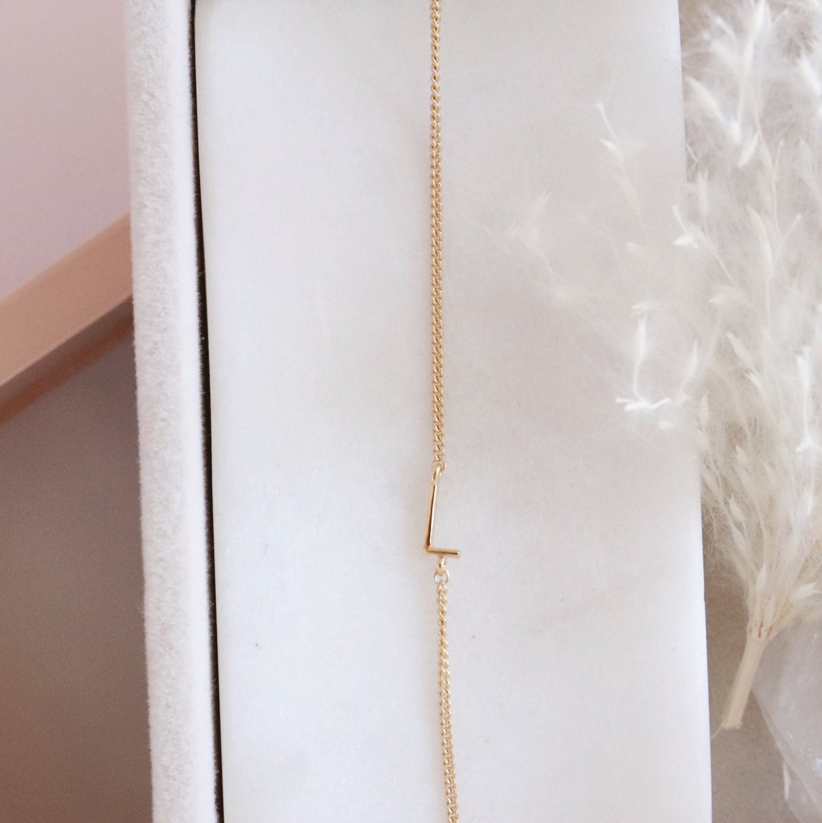 NOTABLE OFFSET INITIAL NECKLACE - L - GOLD - SO PRETTY CARA COTTER