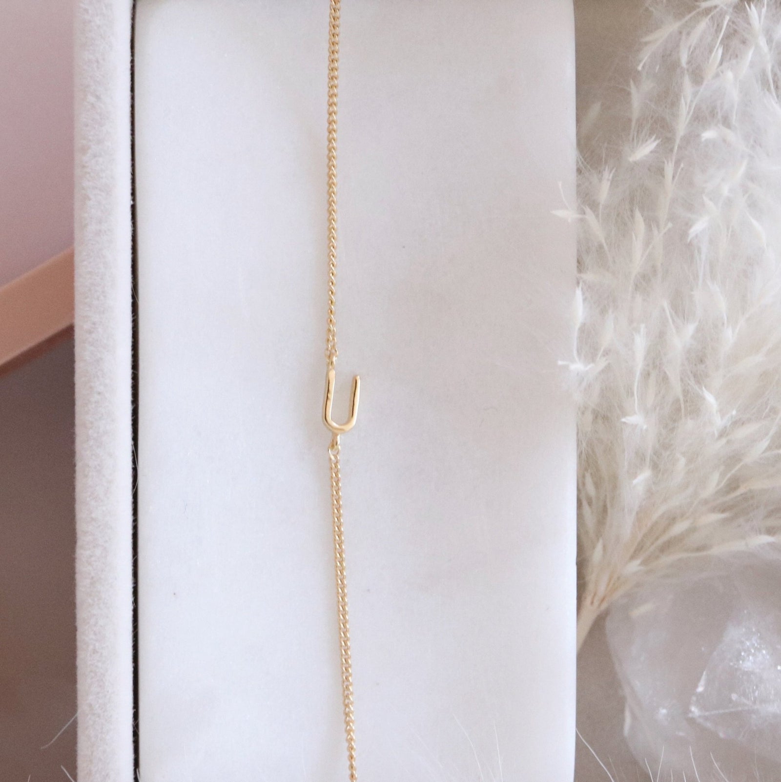 NOTABLE OFFSET INITIAL NECKLACE - U - GOLD - SO PRETTY CARA COTTER