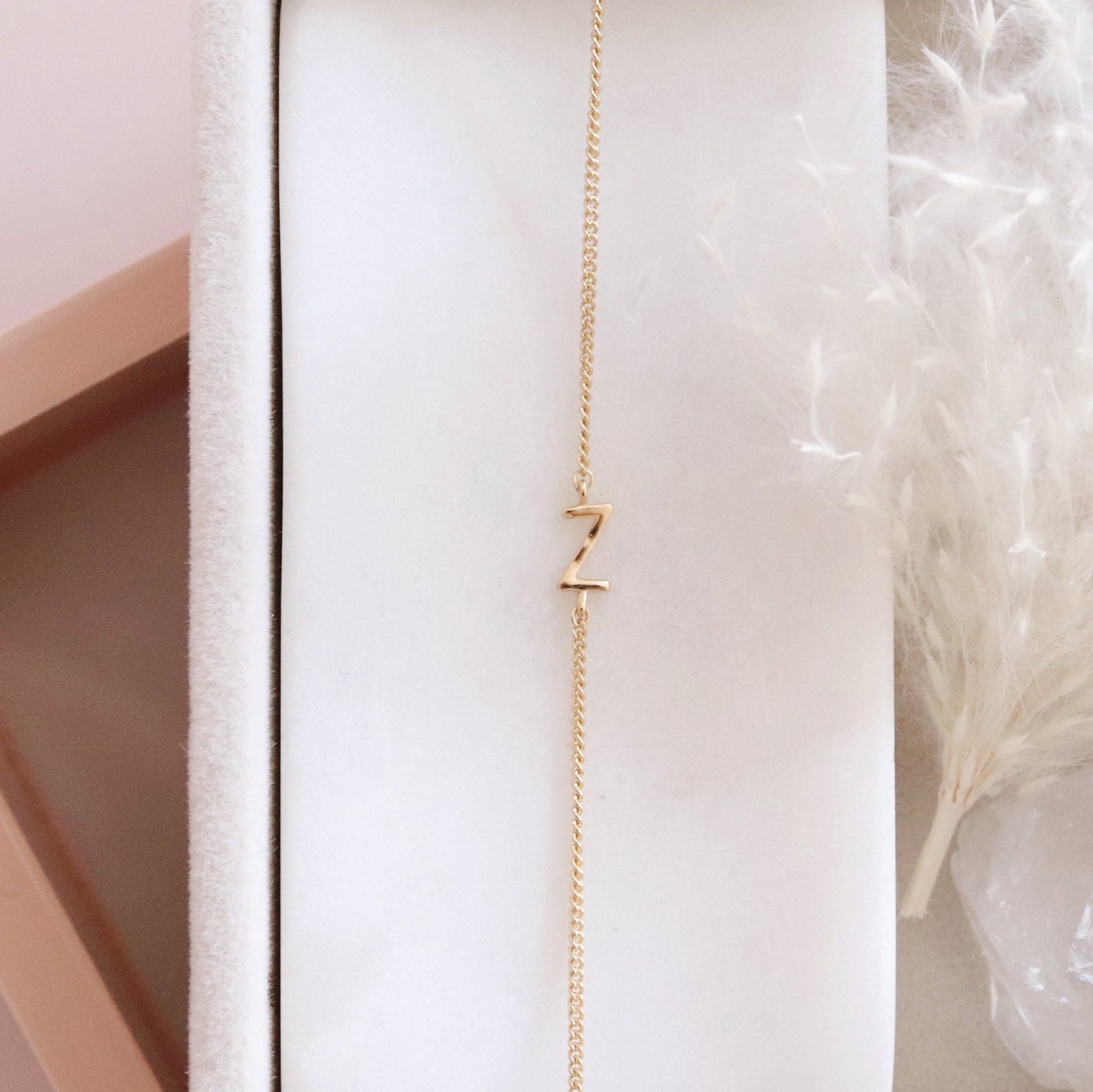 NOTABLE OFFSET INITIAL NECKLACE - Z - GOLD - SO PRETTY CARA COTTER