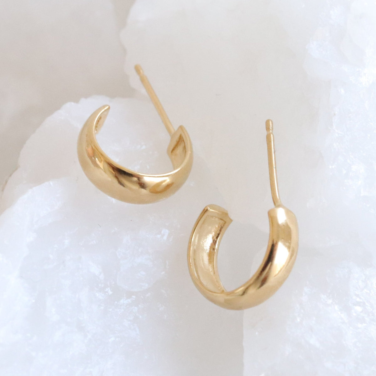 POISE HUGGIE HOOPS - 14K SOLID GOLD - SO PRETTY CARA COTTER