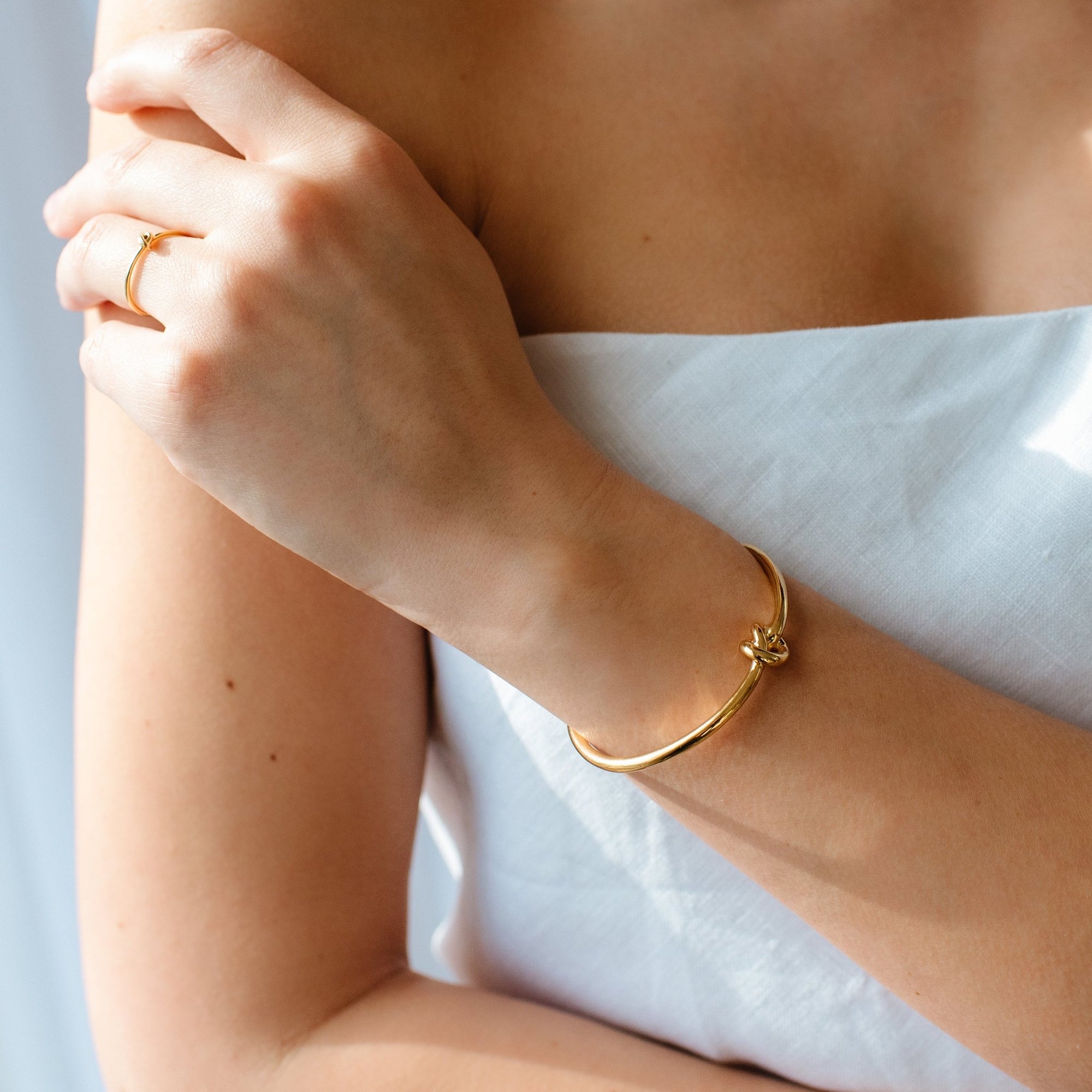 POISE KNOT CUFF - GOLD - SO PRETTY CARA COTTER