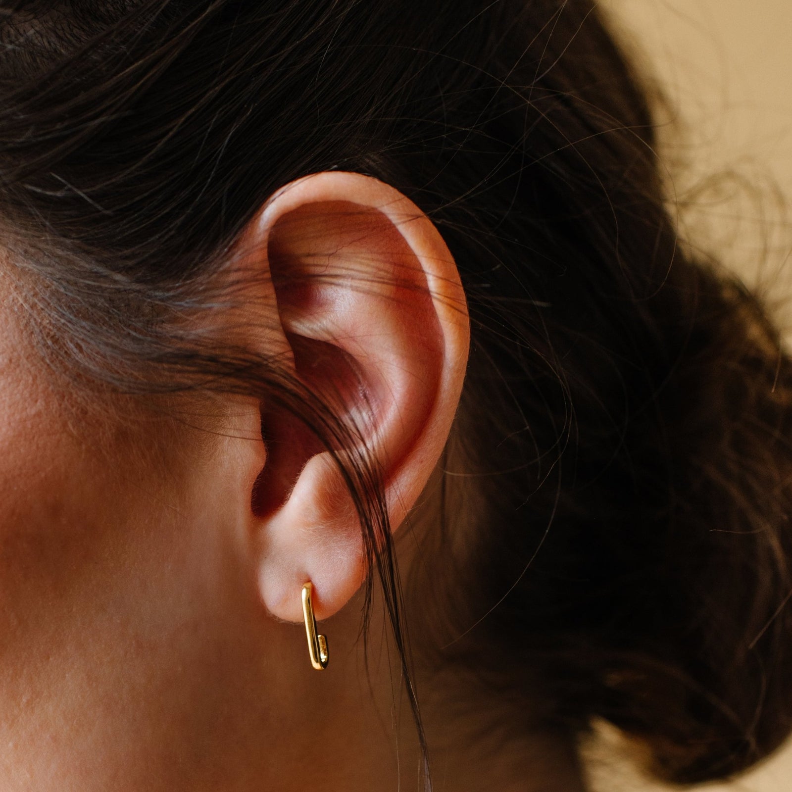 POISE OVAL HUGGIE HOOPS- GOLD - SO PRETTY CARA COTTER