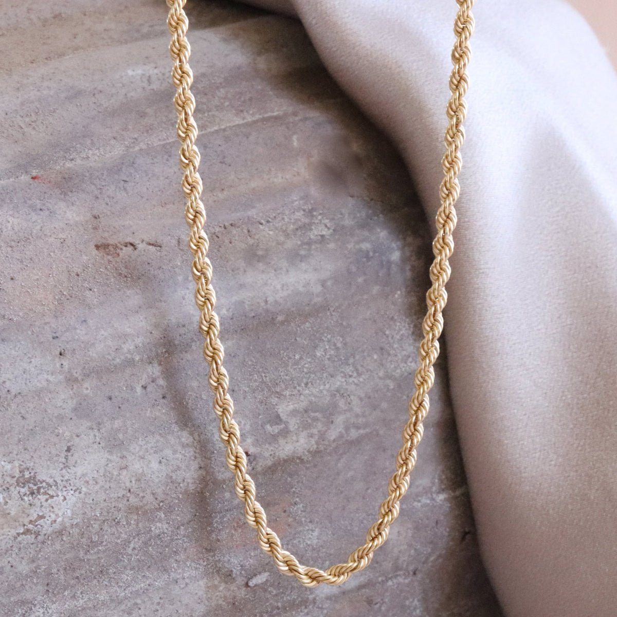 POISE TWISTED ROPE CHAIN 15-17&quot; NECKLACE GOLD - SO PRETTY CARA COTTER