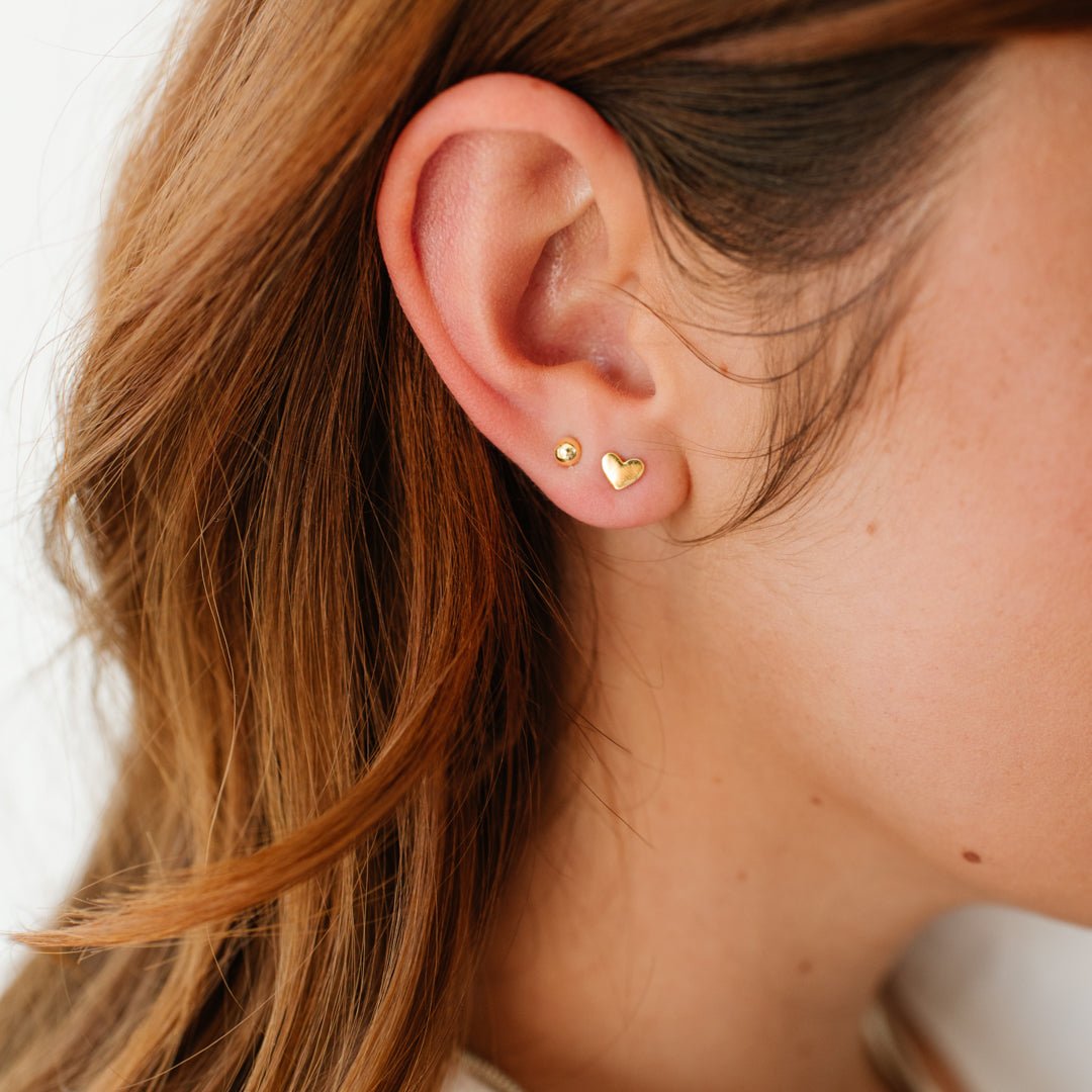 TINY POISE HEART STUDS - GOLD - SO PRETTY CARA COTTER