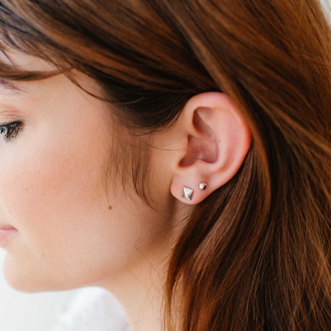 TINY POISE PYRAMID STUDS - SILVER - SO PRETTY CARA COTTER