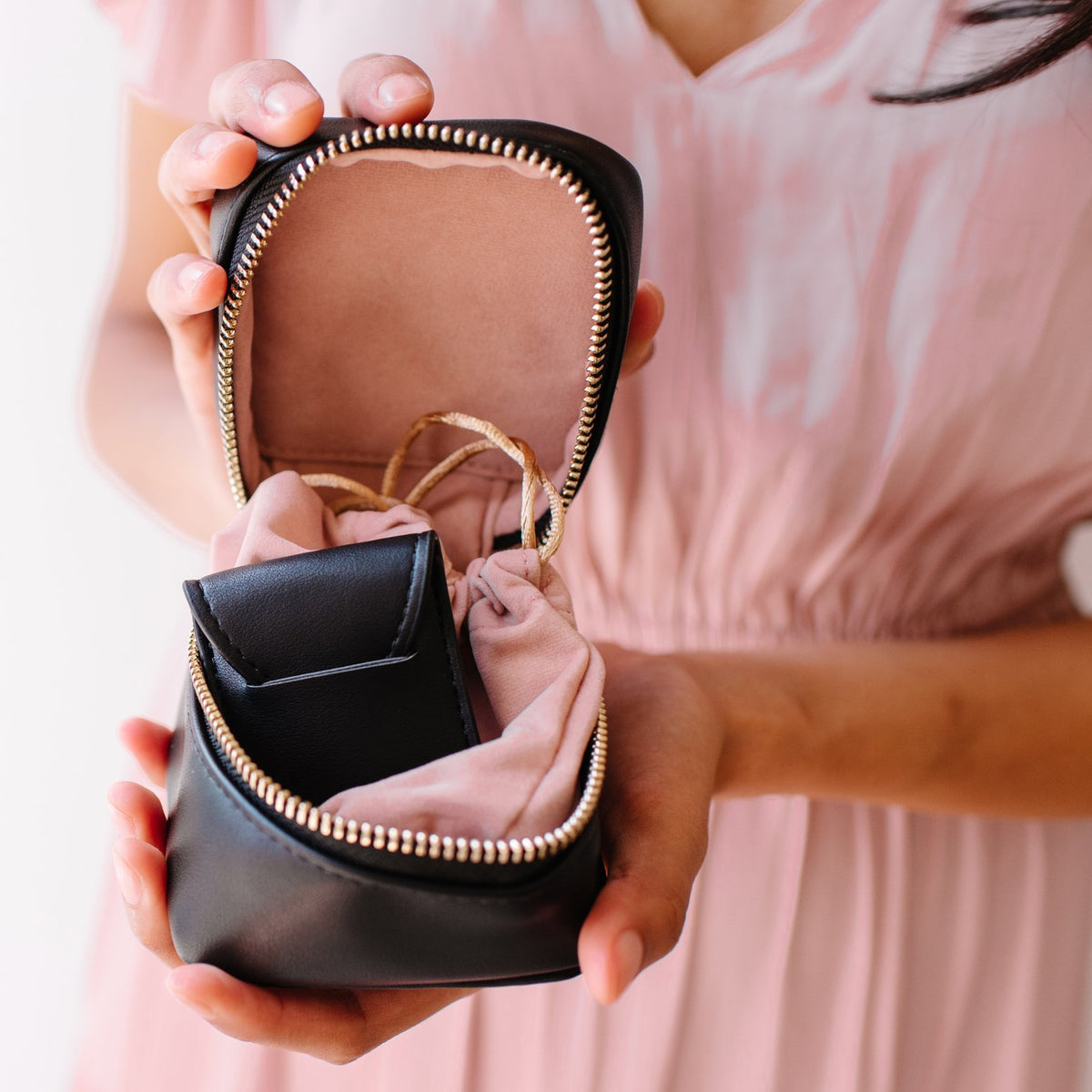 Wanderlust Daily Jewelry Bag - Black - SO PRETTY CARA COTTER